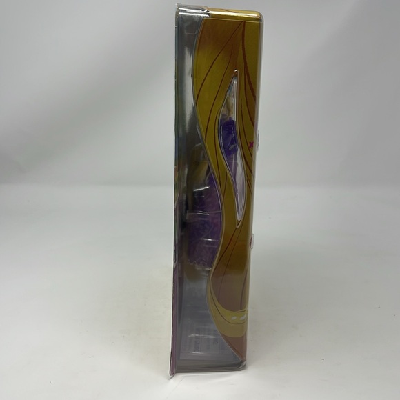 DISNEY: Tangled Spin and Style Rapunzel Doll, NEW - Picture 5 of 10